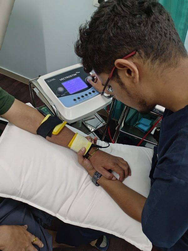 Apricot Care Assisted Living & Rehabilitation - Best Physiotherapy Centre in Pune with Stay Facility