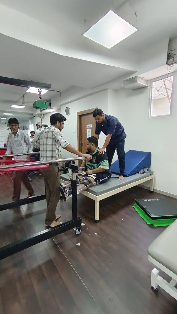 Apricot Care Assisted Living & Rehabilitation - Best Physiotherapy Centre in Pune with Stay Facility